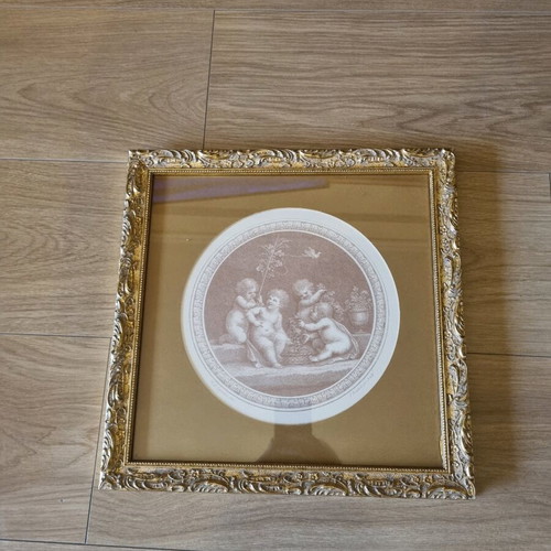 Set of 3 frames like new, antique gold wood