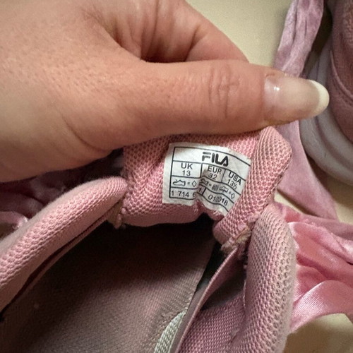 Αθλητικά παπούτσια Puma ροζ 32 μεταχειρισμένα με ωραίο δέσιμο