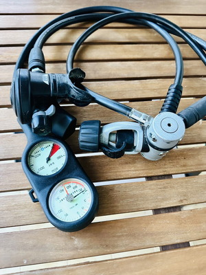 Μπαρομετρο και βυθομετρο Aqua Lung με ρυθμιστη Beuchat VX10 Evolution σαν καινούργιο
