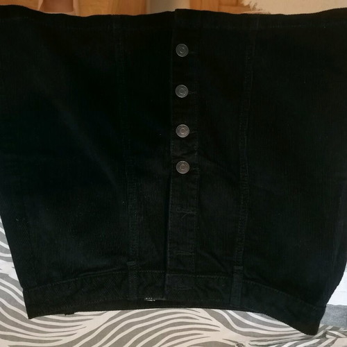 Stradivarius black corduroy skirt like new, size L