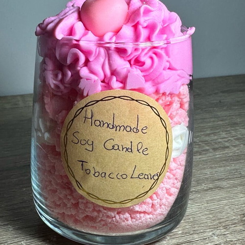 Handmade soya wax candle with tobacco leaves scent 240 gr