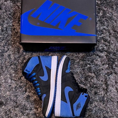 Air Jordan 1 Retro High OG like new, black and blue