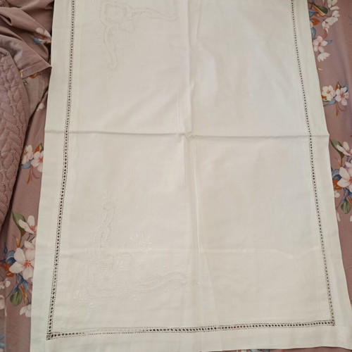 Handmade tablecloth with two cotton placemats new 2.25×2.70
