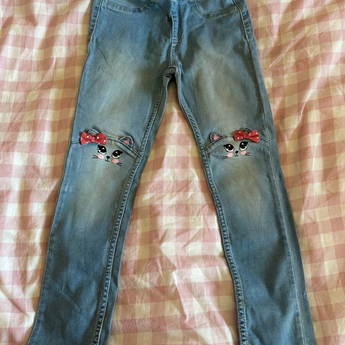 H&M girls' jeans size 6-7 years like new