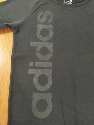 Φούτερ γυναικείο Adidas μαύρο μεταχειρισμένο, μέγεθος S