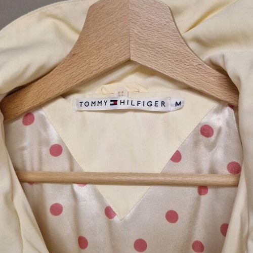 Tommy Hilfiger Medium jacket like new, beige