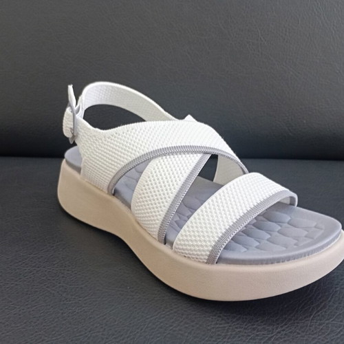 Antrin white platform sandals new with box