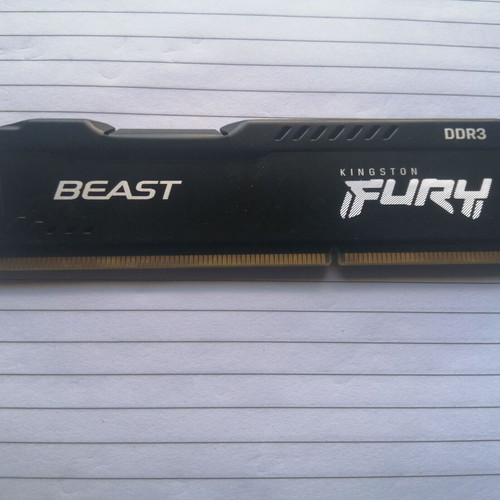 Kingston FURY Beast DDR3 4GB 1600MHz CL10 RAM like new