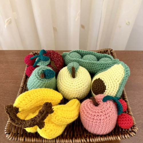 Handmade knitted fruit basket new
