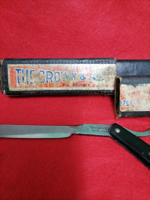 Straight razor used, very old barber blade