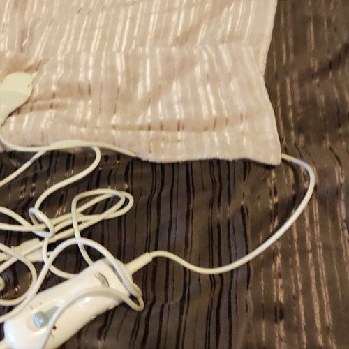 Electric blanket like new 1.40m x 1.75m