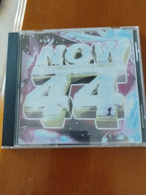 Now 44 CD like new, pop hits
