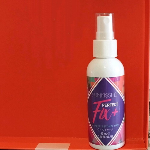 Sunkissed Perfect Fix+ makeup setting spray like new 62ml