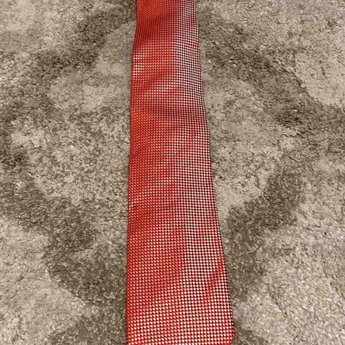 Red tie like new No 100