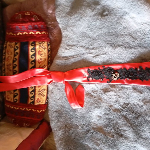 Red tie like new with beautiful design for children's formal wear