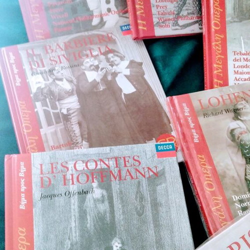 Classical music CD new, set of eight with booklet "The Great Opera"