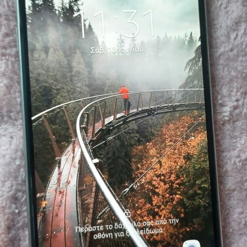 Samsung Galaxy S6 used, silver, with charger