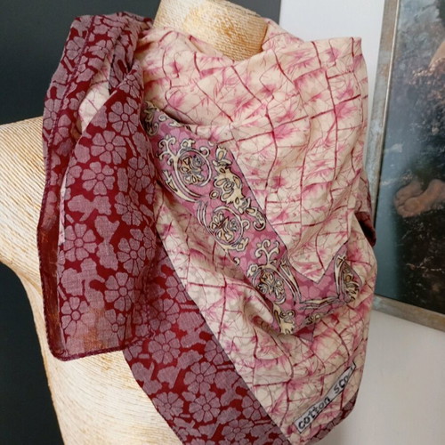Women's square scarf like new, 100% cotton multicolor