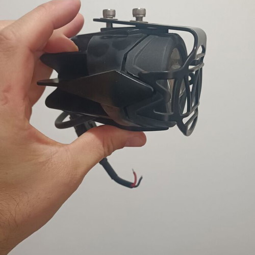 Fog lights used with wires and minor damage