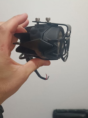 Φώτα ομίχλης μεταχειρισμένα με γρατζουνιά και μικρή ζημιά, με όλα τα καλώδια