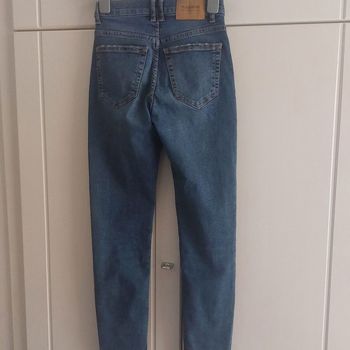Pull & Bear elastic jeans size 32 like new, blue