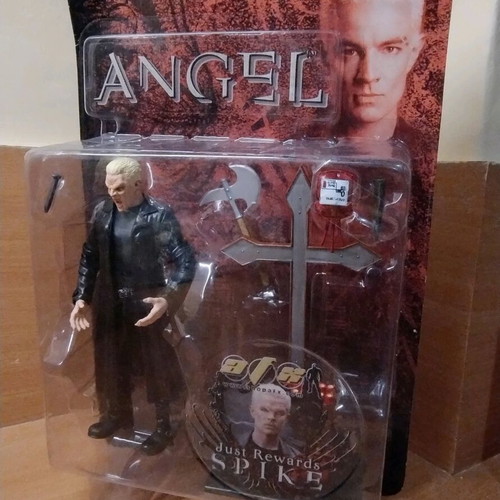 Buffy Moore Vampire Slayer 5' Angel Spike figure new