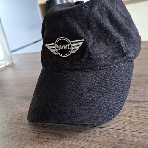 Mini Cooper women's sports cap like new, size M