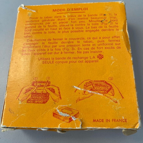 Collectible Moule LA+ French cigarette roller like new