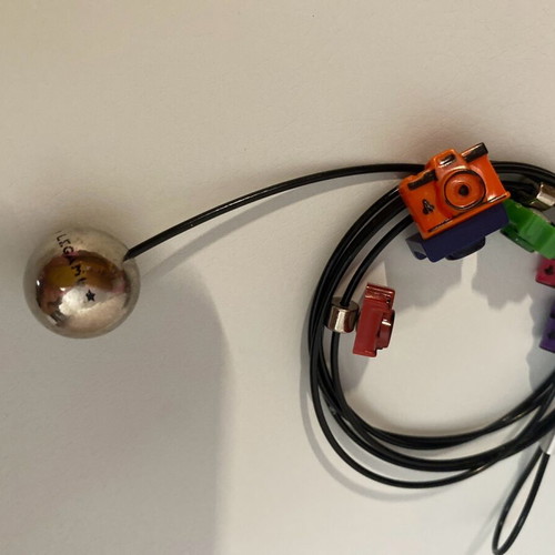 Frame like new with magnets and wire