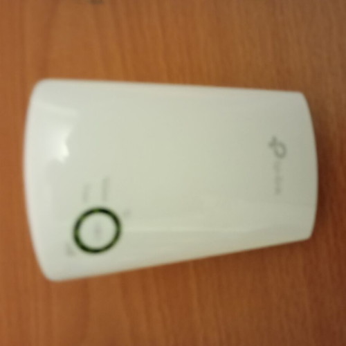 Tplink WiFi range extender used, good working condition