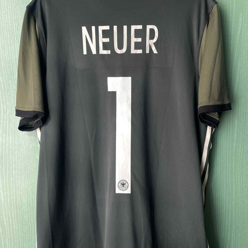 Neuer Germany Football Jersey Large Size New Authentic