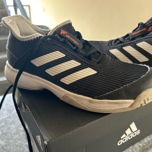 Adidas Adizero Club K junior tennis shoes size 34 used
