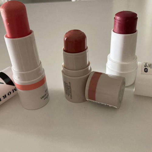 Cheek and lip color sticks MUA, Grigi, Morphe used, set of 3