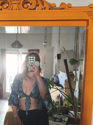 Boho crop top paisley print blue size M like new