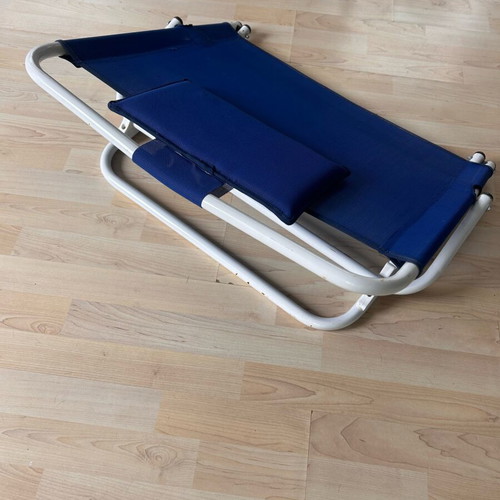 Adjustable back support chair like new for bed and relaxation