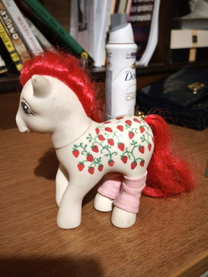 My Little Pony G1 Sugarberry 1986 like new