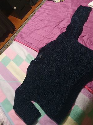Bershka blue dark blouse size M like new with 2 pulls