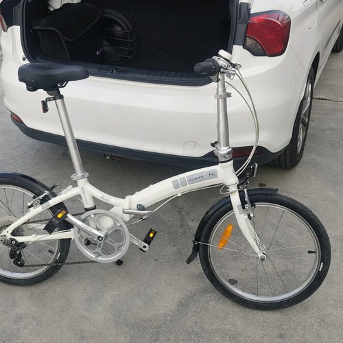 Dahoon Mu folding city bike 20 inch white used with saddle and pump