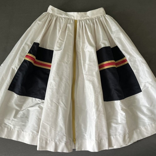 Djofra skirt used, one size, voluminous with slight stain