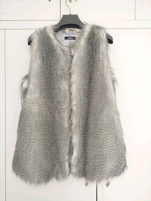 Fur vest new gray size M