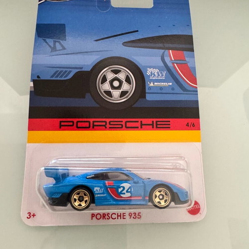 Hot Wheels Porsche 935 new blue race car