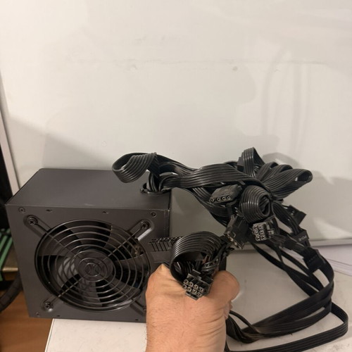 Cooler Master MWE Bronze 600W power supply like new