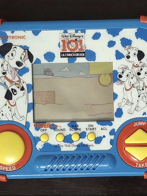 Tiger Electronics Disney 101 Dalmatians LCD Handheld Game used, 1990 vintage