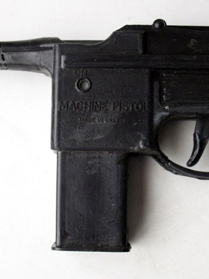 Plastic friction machine pistol vintage 70's new made in Greece