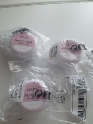 Πακέτο 4 βαζάκια Polly Gell για νύχια ροζ, ολοκαίνουργια