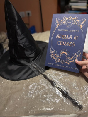 Harry Potter σετ στολής μάγου με Elder Wand, καπέλο και βιβλίο
