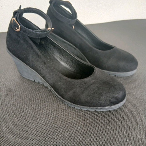 Rongen casual women's platform shoes size 37 like new, black