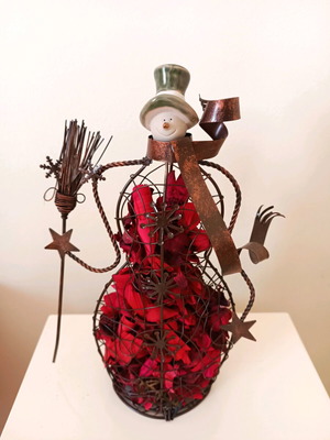 Decorative wire and dried flowers ornament like new, IKEA