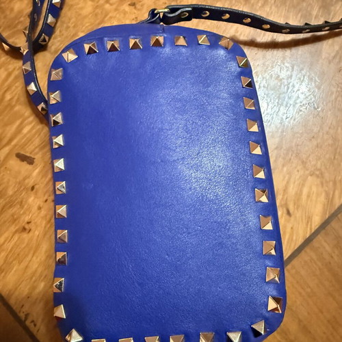Valentino Garavani Rockstud leather crossbody bag, blue