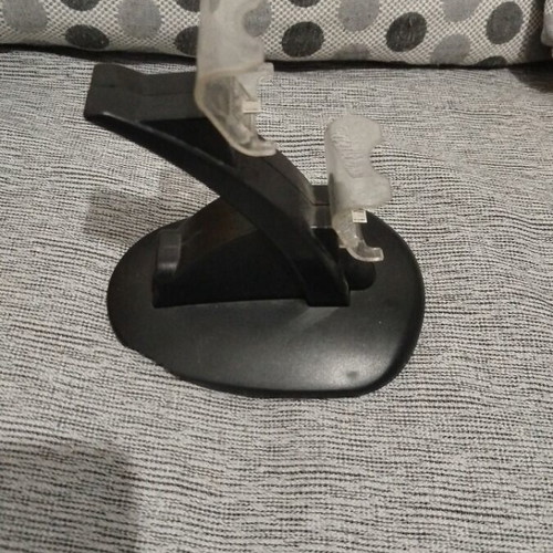 PS4 Controller Stand like new